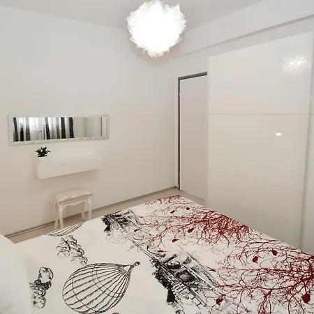 Sia House