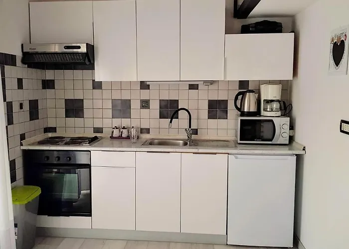 Sia House Пула
