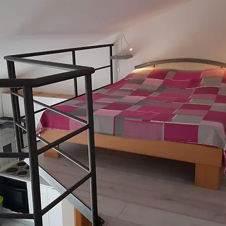 Lägenhet Sia House *