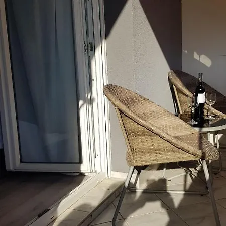 Sia House * פולה