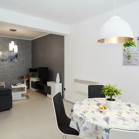 Sia House * Пула